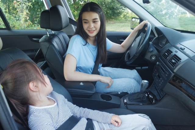 外国人でも中古車ローンは通る？🚗 必要条件や審査のポイントを徹底解説